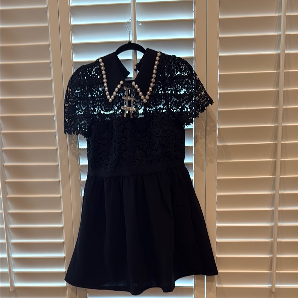 Elegant Black Lace Dress